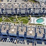 Lejlighed 2br Apt, Steps To Ria Formosa, Pool & Gym *