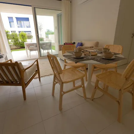 Appartement 2br Apt, Steps To Ria Formosa, Pool & Gym *