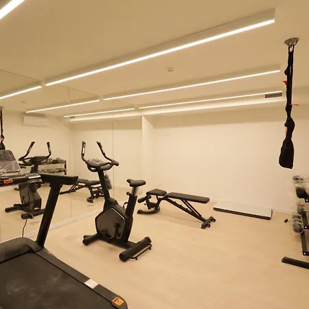 2br Apt, Steps To Ria Formosa, Pool & Gym アパート