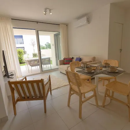2br Apt, Steps To Ria Formosa, Pool & Gym Appartement *