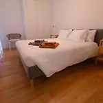 Central 2Br Apt, Steps To Ria Formosa, Pool & Gym