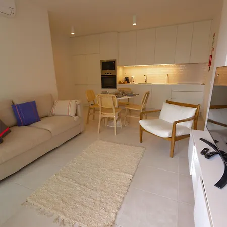 2br Apt, Steps To Ria Formosa, Pool & Gym *