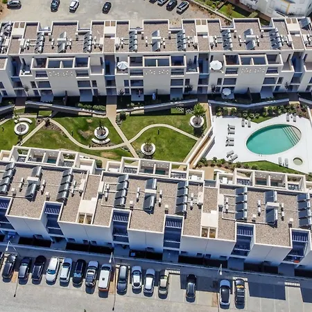 Apartamento 2br Apt, Steps To Ria Formosa, Pool & Gym *